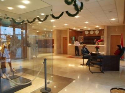 Quality Inn Tripoli Bagian luar foto