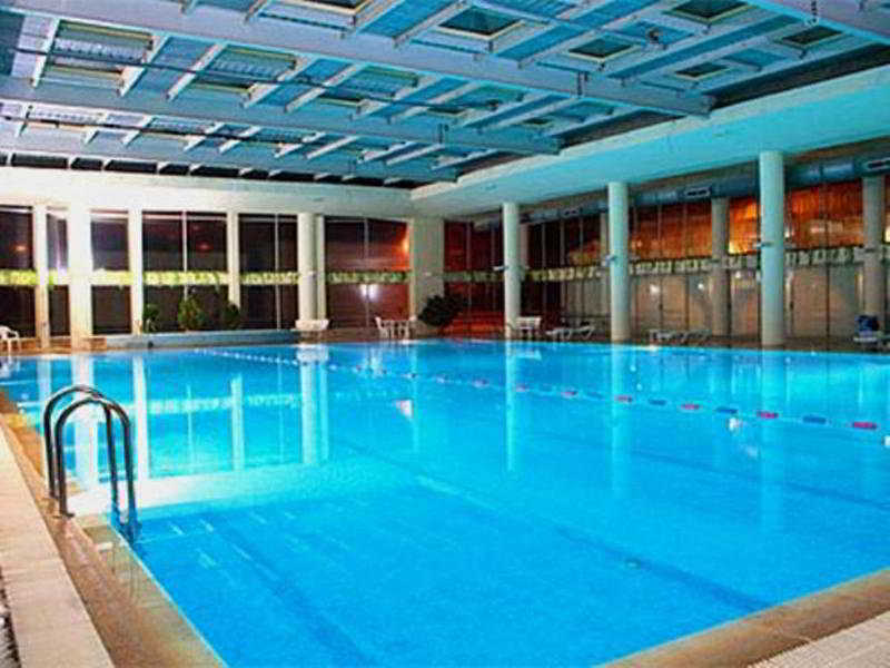 Quality Inn Tripoli Bagian luar foto