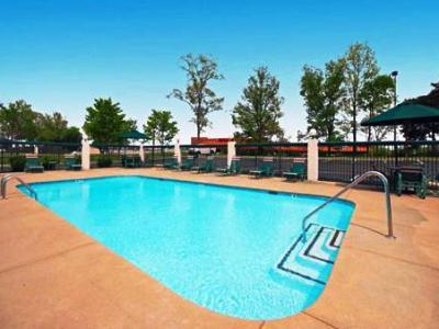 Quality Inn Tripoli Bagian luar foto